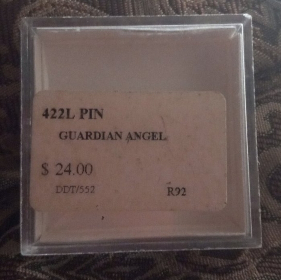 Guardian Angel Pin - Picture 2 of 3